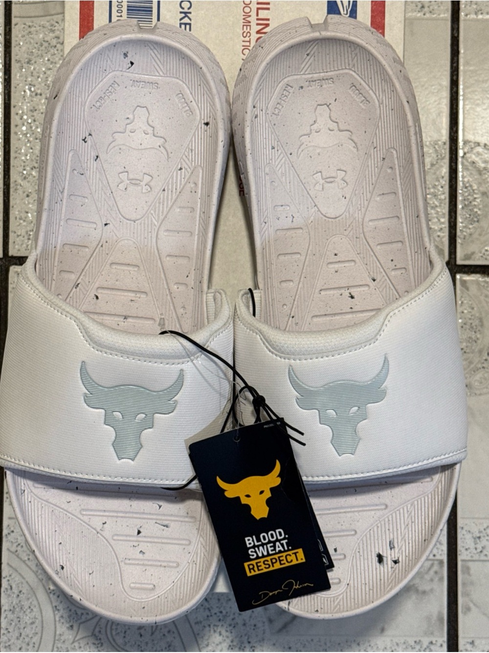 New Under Armour Project Rock 3 Slides White Grey Men’s Sizes 3026034-100